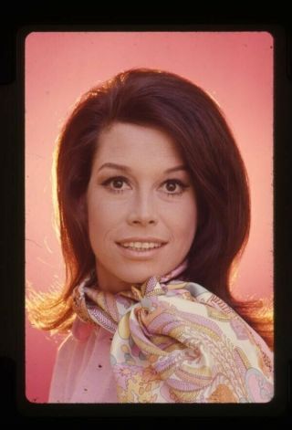 Mary Tyler Moore Show Glamour Portrait Vivid Color 35mm Transparency