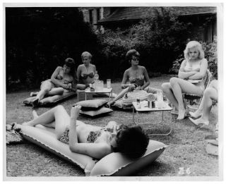 Nudes Of The World Naturist Nudist Movie Photo 1962 Girls Sunbathing
