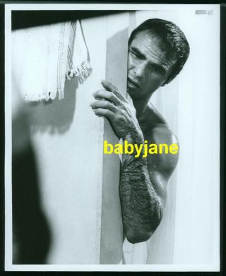 Burt Reynolds Vintage 8x10 Photo Hairy Arm Wet In Shower 1968 Fade - In
