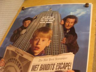 Release Rolled Movie poster: HOME ALONE 2 lost in York - 1992 3