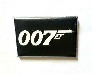 Vintage 1990s Electronic James Bond 007 Movie Promo Pin Light - Up Gun Logo Button