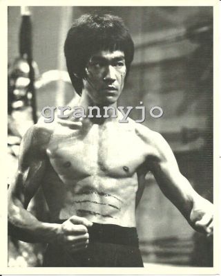 1973 Photograph Of Actor,  Bruce Lee 8 X 10 Enter The Dragon 1