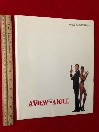 A View To A Kill 1985 Press Info Kit James Bond 007 Roger Moore Script & Photos