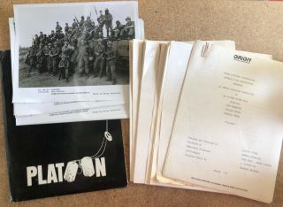 Platoon Movie Press Kit - Berenger Dafoe Sheen - Folder 12 Photos,  Bios