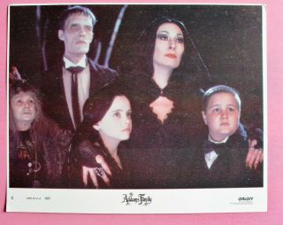 X517 Set Of 5 Lobby Cards - The Addams Family Anjelica Huston,  Raul Julia