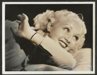 1935 Betty Grable Bachrach Photo