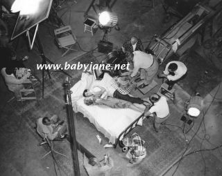 014 Psycho John Gavin Janet Leigh In Bed Set Up Photo