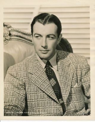 Robert Taylor Handsome Vintage 1930s Mgm Studio Portrait Photo