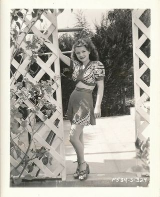 Anne Baxter Leggy Starlet Age 20 Candid Vintage 1943 Fox Studio Snapshot Photo