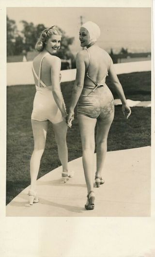 Anita Louise Marie Wilson Swimsuit Candid Vintage 1930s Press Cheesecake Photo