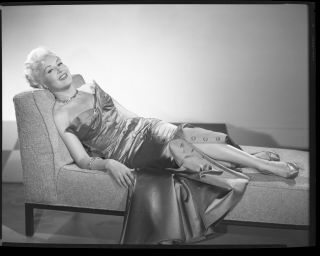 Betty Grable Leggy 1950s 8x10 Fox Studio Cheesecake Portrait Photo