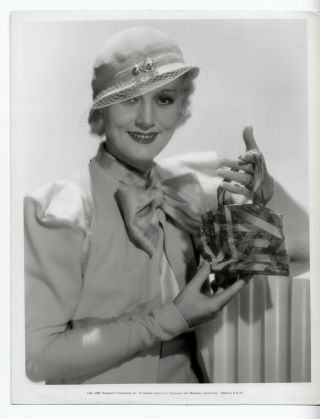 1933 Pin Up Girl Hollywood Studio Photograph Shirley Grey 236