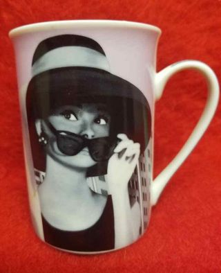 Audrey Hepburn Cup - Paul Cardew - Breakfast At Tiffany 