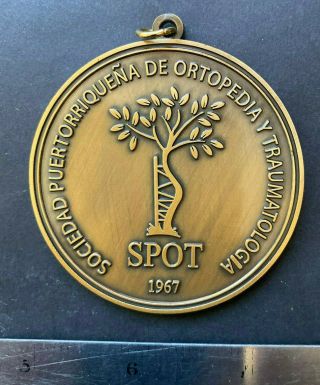 Puerto Rico 1990 Medalla Soc.  Puertorriquena De Ortopedia Y Traumatologia Spot