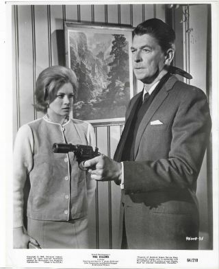 Movie Photo,  Angie Dickinson And Ronald Reagan,  The Killers,  1964