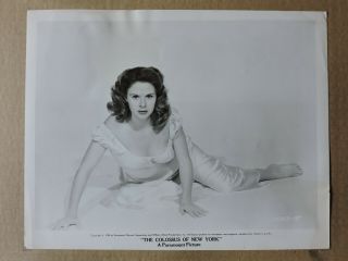 Mala Powers Busty Barefoot Horror Portrait Photo 1958 The Colossus Of York