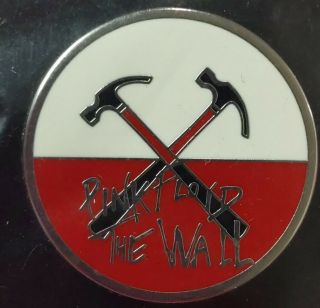 Pink Floyd The Wall Hammers Logo Official 2008 Pin Badge