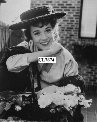 Julie Andrews As Eliza Doolittle In The Play 