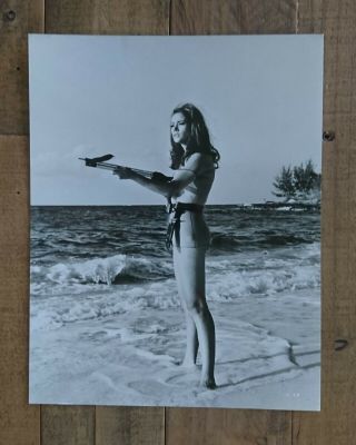 James Bond 007 - Thunderball / Sean Connery - Claudine Auger / Orig Still 1965 A