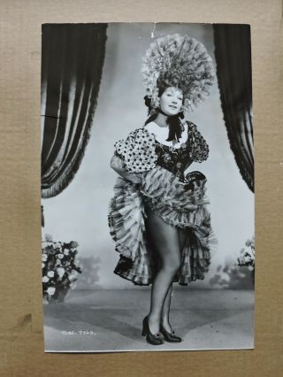 Jean Kent Lifts Her Skirt Orig Large Size Leggy Portrait Photo 1949 The Gay Lady