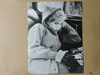 Sue Lyon In The Car Candid Portrait Photo 1962 Lolita - Stanley Kubrick