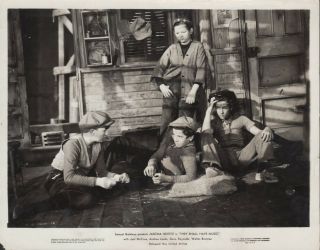 They Shall Have Music (1939) 8x10 Black & White Movie Photo 12