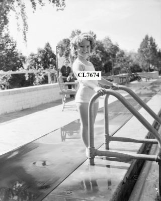 Shirley Temple At A Swimming Pool At The Desert Inn For Vacation Photo