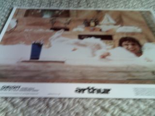1981 ARTHUR U.  S.  LOBBY CARD 3 DUDLEY MOORE LIZA MINNELLI JOHN GIELGUD 2