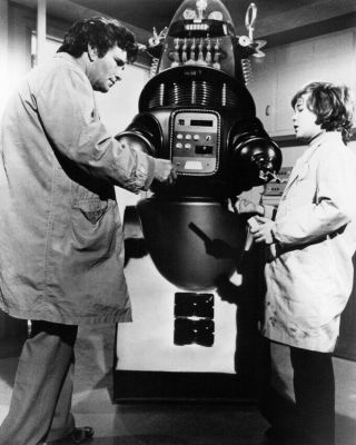 Lee Montgomery Robby The Robot Peter Falk Columbo 8x10 Photo