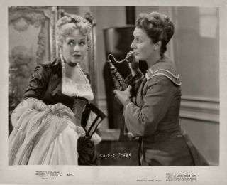 Paulette Goddard,  Judith Anderson Orig 1945 Photo The Diary Of A Chambermaid
