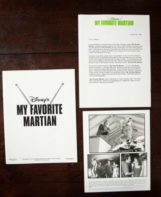 " My Favorite Martian " (1999) Movie Press Kit Photo,  Info - Christopher Lloyd