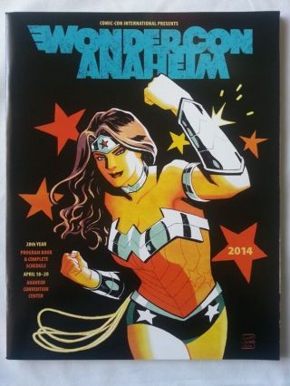 Wondercon 2014 Wonder Woman Cliff Chiang Art Cover Souvenir Program Book