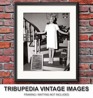 Vintage MARILYN MONROE Wardrobe Test Photo for 1955 ' s THE SEVEN YEAR ITCH Movie 2