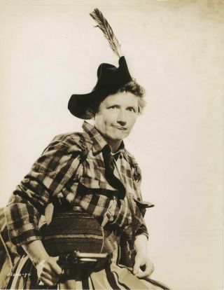 Marjorie Main - Photo - Double Weight Portrait - Feather In Cap - " Ma Kettle "