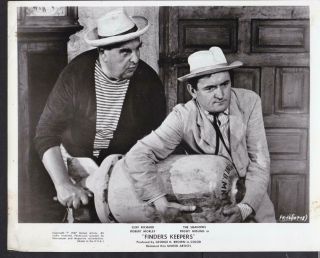 Robert Morley And Graham Stark In Finders Keepers 1966 Movie Photo 32483