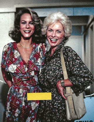 8 X 10 Jamie Lee Curtis And Janet Leigh