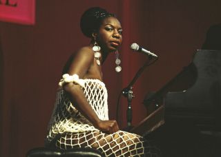 Nina Simone High Priestess Of Soul 5x7 Inch Press Photo Seated At Piano