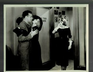 8x10 B & W Photo Of - Scene - Dick Powell & Joan Blondell & Ruby Keeler - Maybe Origi