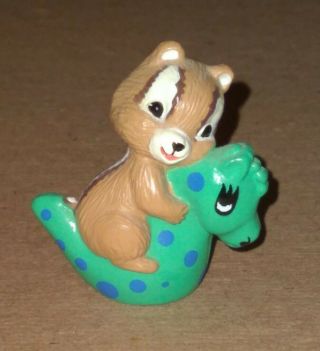 Hallmark Merry Miniatures Chipmunk On Seahorse Qsm 8002