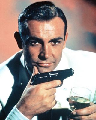 1964 Goldfinger James Bond 007 Sean Connery 8x10 Photo Promotional Print