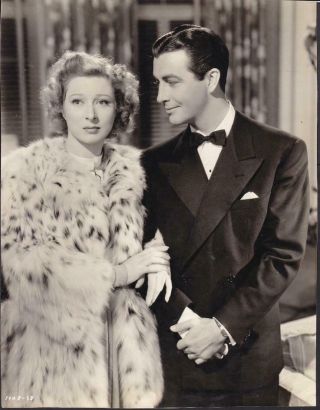 Robert Taylor And Greer Garson In Remember? 1939 Movie Photo 38021