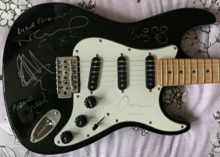 Oasis Stunning Signed Guitar Rare Promo Noel Gallagher