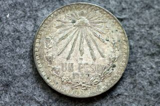 1932 Mexico Un Peso - Silver L03452