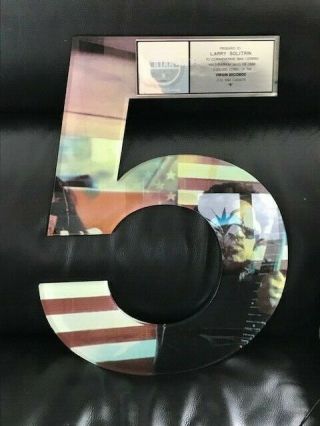 Lenny Kravitz Riaa Award For The Album " 5 "