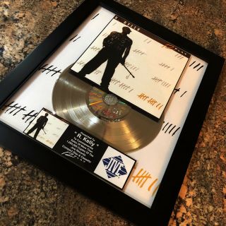 R.  Kelly 12 Play Million Record Sales Music Award Album Disc Lp Vinyl
