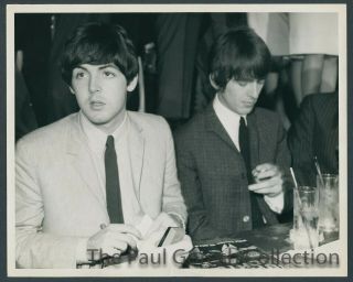 Beatles B177 Press Photo - George Harrison Paul Mccartney - Earl Leaf Pic - 1964 - Estq