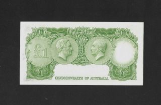 UNC sign.  Coombs - Wilson 1 pound 1953 AUSTRALIA England 2