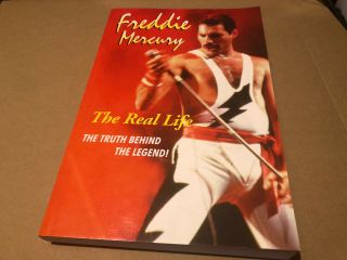 Queen Freddie Mercury The Real Life Softback (rare Red) Nr