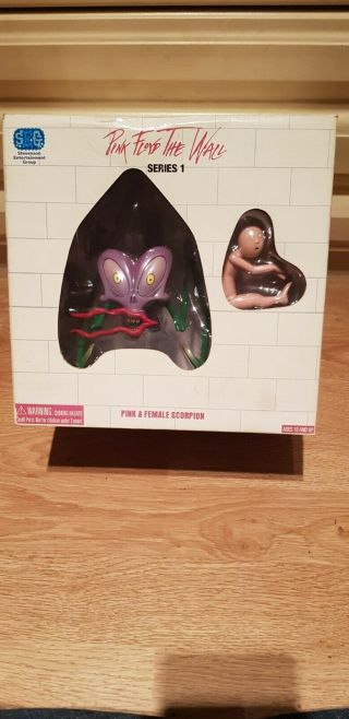 Pink Floyd - The Wall - Pink & Female Scorpion Figure