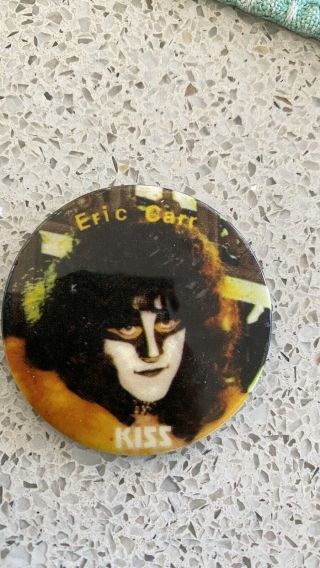 Rare Kiss Aucoin 1980 Australian Kiss Tour Eric Carr Badge Pin With German Zz